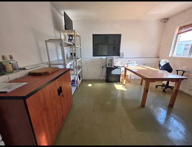 99M² WAREHOUSE FOR SALE IN CITY DEEP